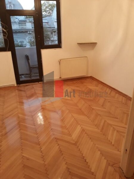 Carol I, apartament 4 camere.