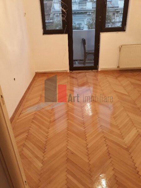 Carol I, apartament 4 camere.